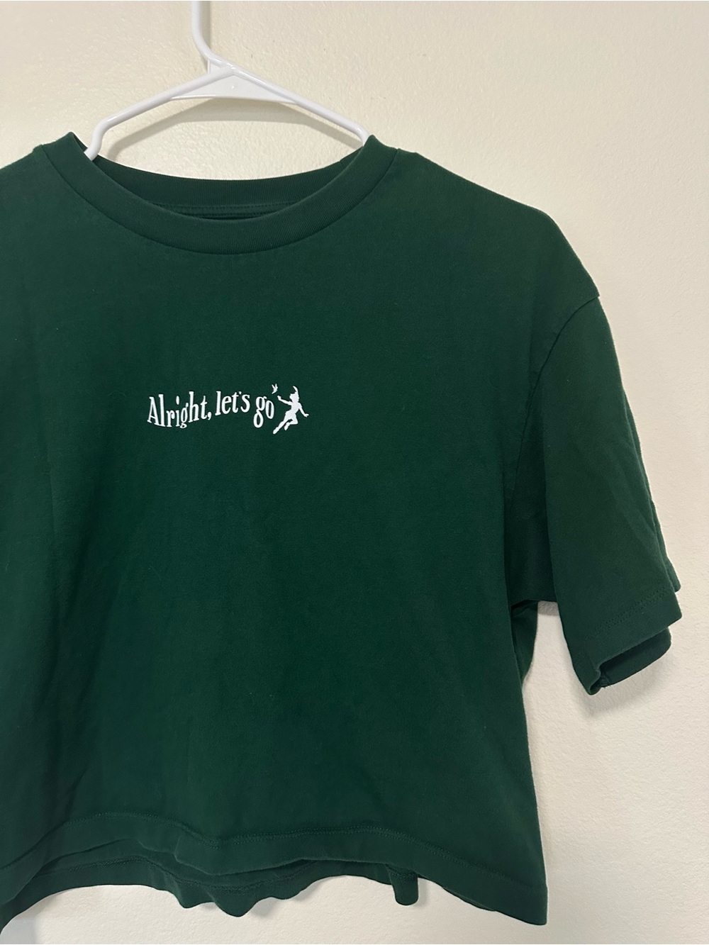 Disney Uniqlo Peter Pan TinkerBell Forest Green Cropped Tee - Picture 3 of 3
